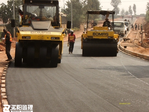 盧旺達市政道路